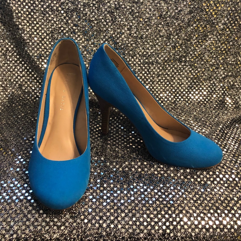 Blue Kelly & Katie Coderno Pumps